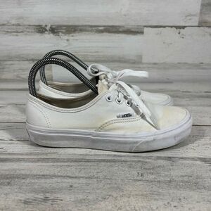 VANS Womens Off The Wall Classic Low Top Canvas Skate Shoes White Size Mens 5/6.